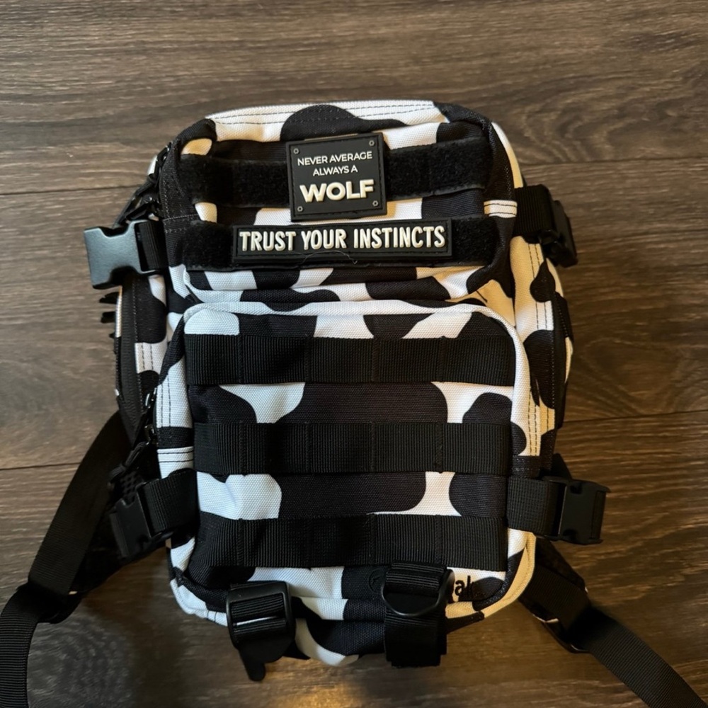 WolfPak 9L Cow Print
